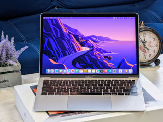 MacBook Air Retina 2019 (Core i5 8210Y/8Gb Ram/128Gb SSD/UHD Graphics/13.3" Retina) foto 5