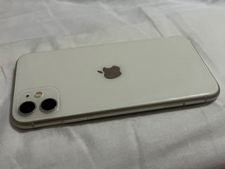 Vând iPhone 11, 64GB foto 5