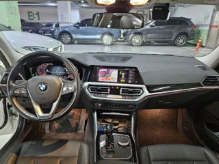 BMW 3 Series foto 8