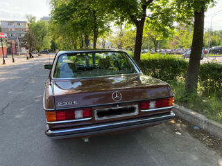 Mercedes Series (W123) foto 5