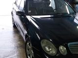 Mercedes E Class foto 2