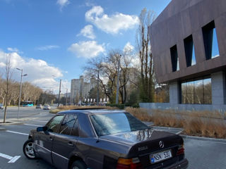 Mercedes Series (W124) foto 5