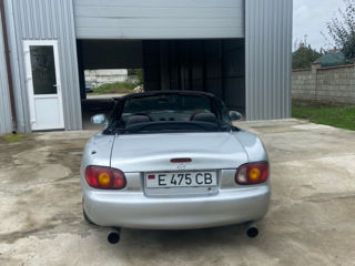 Mazda MX-5 foto 3