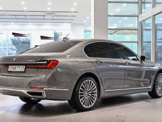 BMW 7 Series фото 2