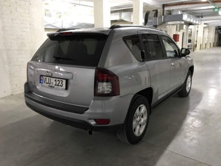 Jeep Compass foto 3