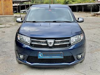 Dacia Sandero foto 2