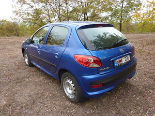 Peugeot 206 foto 8