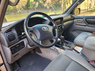 Toyota Land Cruiser foto 6