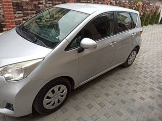 Toyota Verso-S foto 3