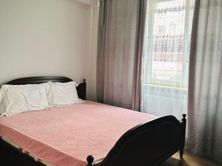 Apartament cu 2 camere, 65 m², Centru, Chișinău foto 3