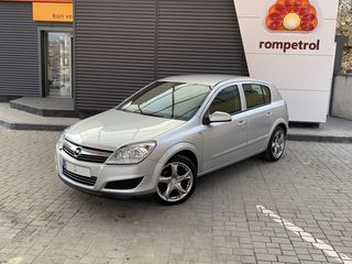 Opel Astra foto 3