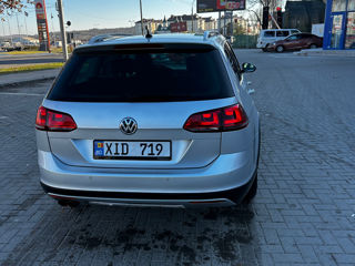 Volkswagen Golf foto 2