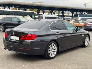 BMW 5 Series foto 5