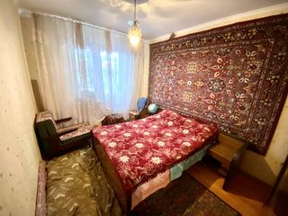 Vanzare ! Apartament cu 3 camere ! Seria 143 foto 1