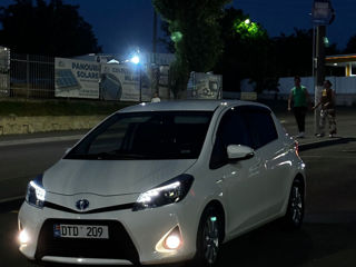 Toyota Yaris foto 8