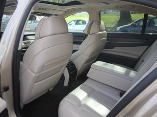 BMW 7 Series foto 10