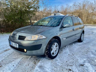 Renault Megane foto 2