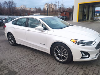 Ford Fusion foto 2