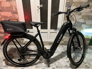 Vând bicicletă electrică