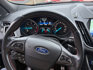 Ford Kuga foto 8