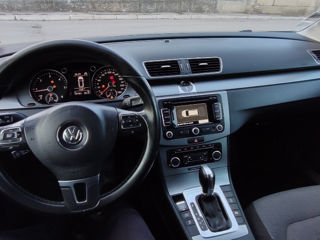 Volkswagen Passat foto 1