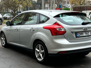 Ford Focus foto 2