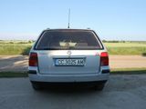 Volkswagen Passat foto 4