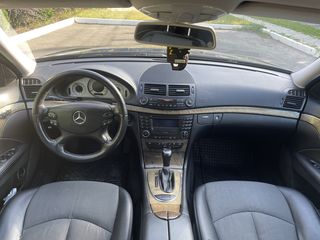 Mercedes E Class foto 8
