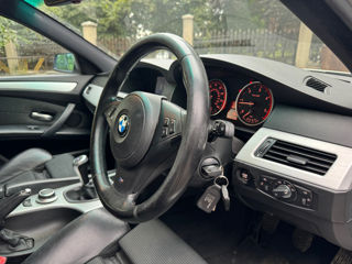 BMW 5 Series foto 16