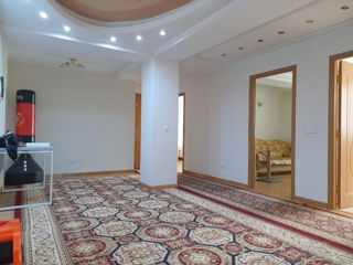 Apartament cu 3 camere, 113 m², Botanica, Chișinău foto 11