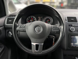 Volkswagen Touran foto 11