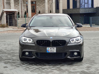 BMW 5 Series foto 2