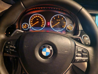 BMW 5 Series foto 6