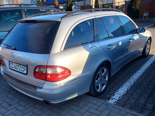 Mercedes E-Class foto 4