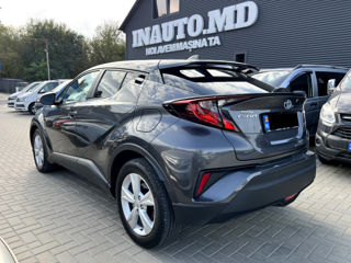 Toyota C-HR foto 3