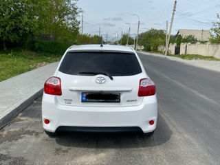 Toyota Auris foto 4