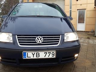 Volkswagen Sharan foto 1