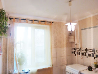 Продам двухкомнатную квартиру в Тирасполе на Бородинке (район Манго)! foto 3