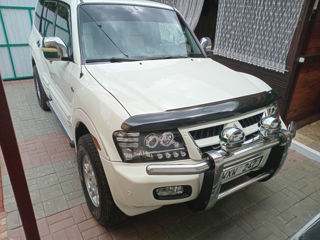 Mitsubishi Montero Sport foto 2