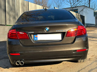 BMW 5 Series foto 3