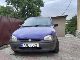 Opel Corsa foto 1