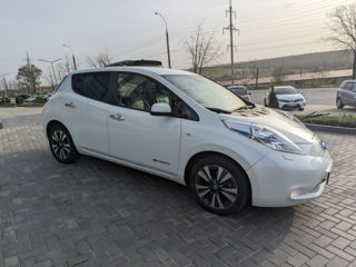 Nissan Leaf foto 2