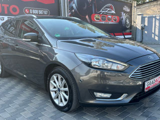 Ford Focus foto 2