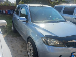 Mazda 2 foto 2