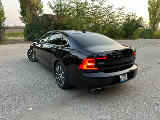 Volvo S90 foto 4