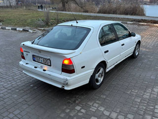 Nissan Primera foto 5