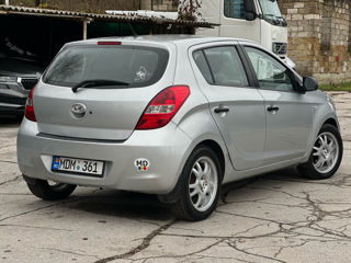 Hyundai i20 foto 2