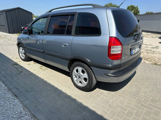 Opel Zafira foto 3