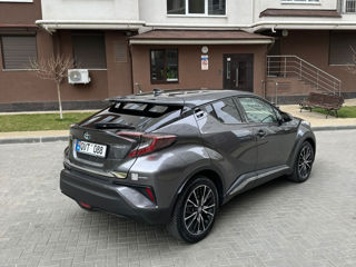 Toyota C-HR foto 4