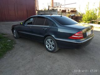 Mercedes S Class foto 2